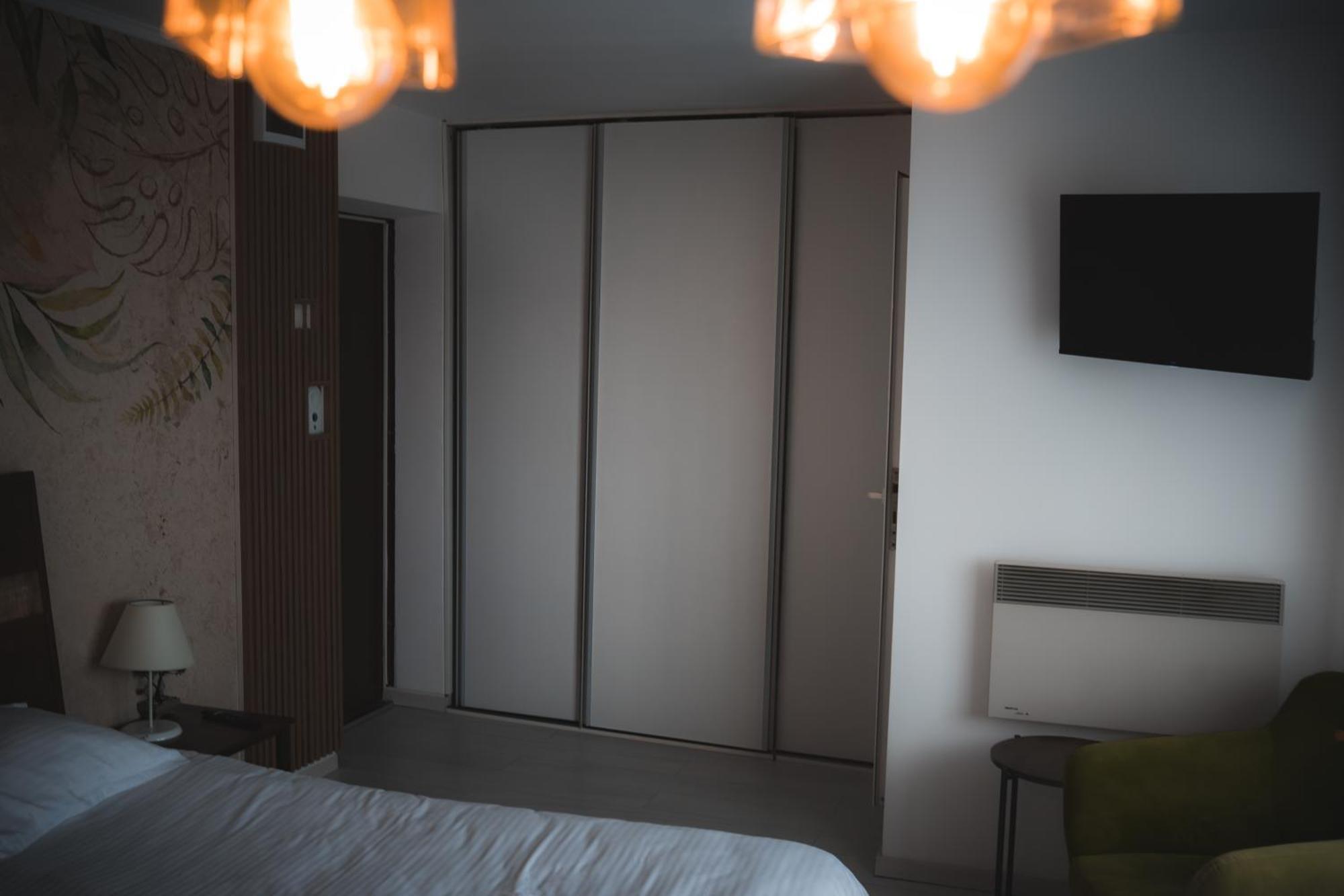 Sincai City Center Apartment Bukares Bagian luar foto